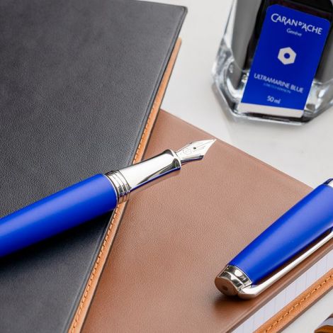 Pluma KLEIN BLUE® LÉMAN Edición Limitada con tintero