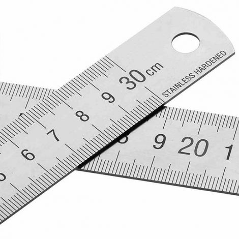 Regla de metal 60 cm.